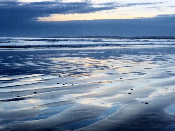 Arty Friday–Cockling at Goolwa&nbsp;Revisited